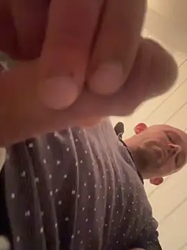 Snapshot of superbertok chatting on November 13, 5:39 pm superbertok online show from November 13, 5:39 pm