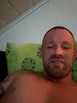 Snapshot of superbertok chatting on December 1, 9:04 pm superbertok online show from December 1, 9:04 pm