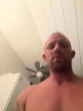 Snapshot of superbertok chatting on November 6, 5:28 pm superbertok online show from November 6, 5:28 pm