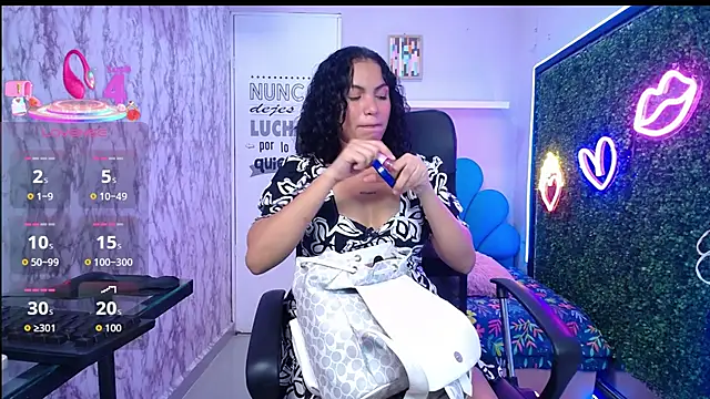 valeria martinez19 online show from January 9, 3:13 am