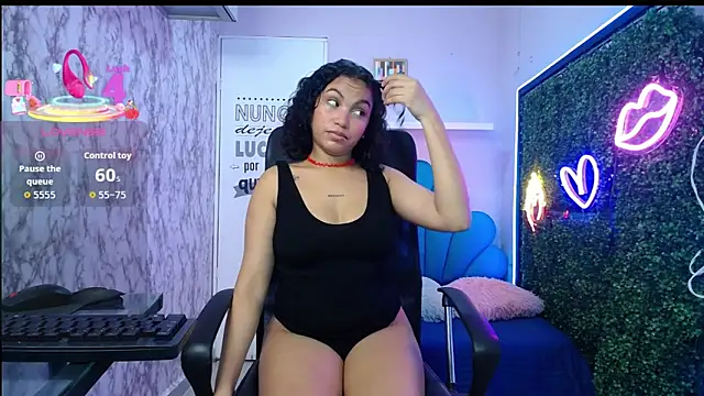 valeria martinez19 online show from January 6, 3:10 am