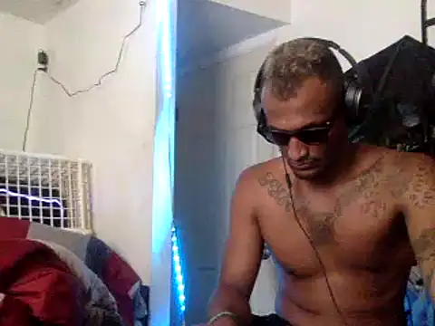 Snapshot of DREGO4LOVE chatting on June 9, 7:59 pm DREGO4LOVE online show from June 9, 7:59 pm