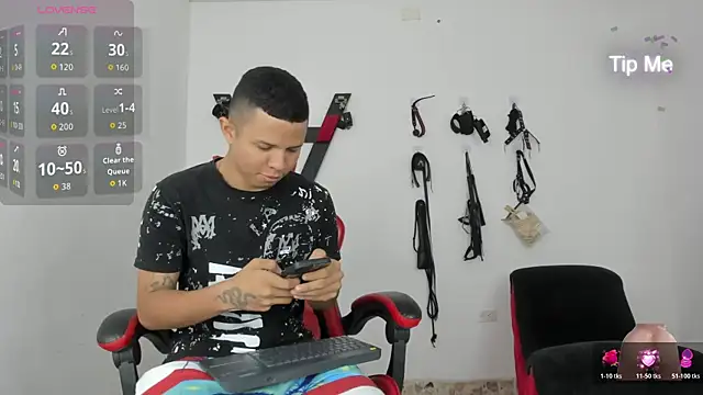 Steven19 LatinBoy online show from November 14, 11:36 am