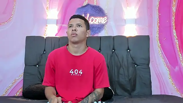 Steven19 LatinBoy online show from December 5, 11:31 am