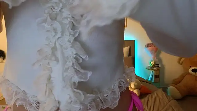 adele armass online show from February 7, 9:01 pm