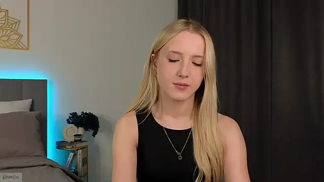 adele armass online show from November 26, 10:10 pm