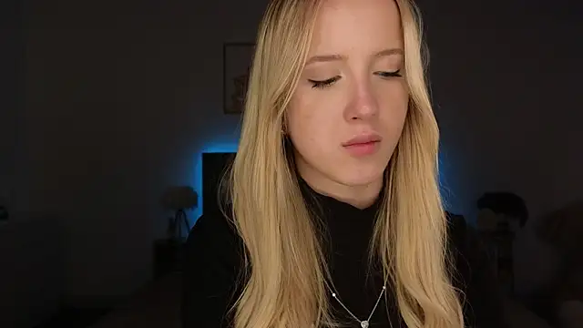 adele armass online show from March 31, 8:55 pm