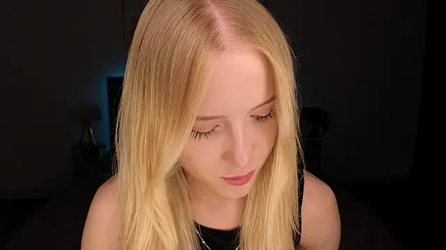 adele armass online show from June 18, 9:31 pm