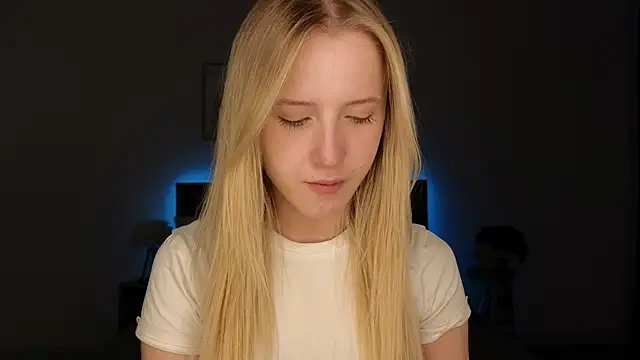 adele armass online show from May 26, 9:02 pm