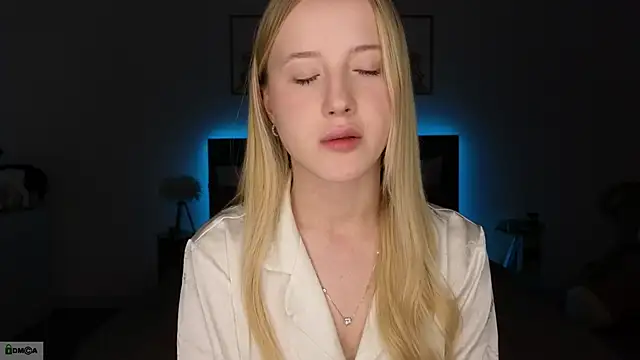 adele armass online show from February 4, 8:59 pm