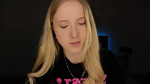 adele armass online show from May 1, 8:58 pm