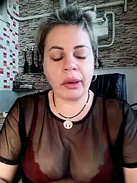 Snapshot of MilkySky chatting on January 12, 9:27 am MilkySky online show from January 12, 9:27 am