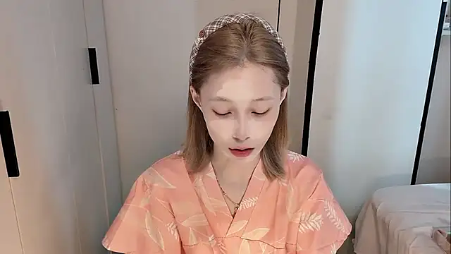 yuyu-33 online show from February 6, 4:08 am