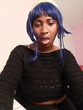 EvonyFoxxx online show from May 2, 5:56 am