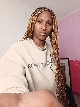 EvonyFoxxx online show from May 25, 4:34 am