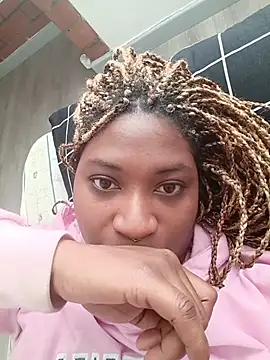 Snapshot of EvonyFoxxx chatting on February 7, 2:03 pm EvonyFoxxx online show from February 7, 2:03 pm