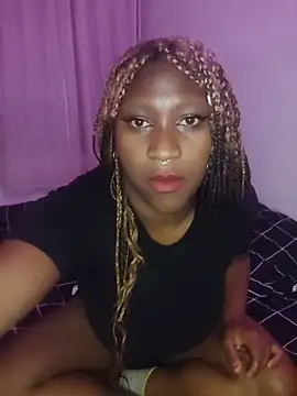 Snapshot of EvonyFoxxx chatting on November 13, 11:19 pm EvonyFoxxx online show from November 13, 11:19 pm