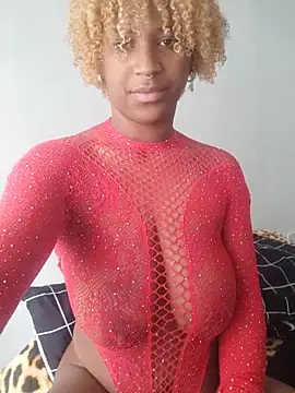 Snapshot of EvonyFoxxx chatting on January 7, 5:07 pm EvonyFoxxx online show from January 7, 5:07 pm