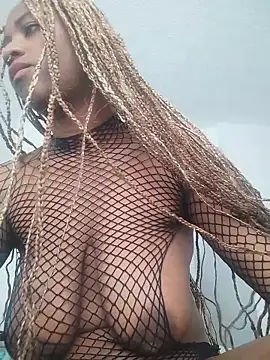 Snapshot of EvonyFoxxx chatting on January 18, 7:28 pm EvonyFoxxx online show from January 18, 7:28 pm