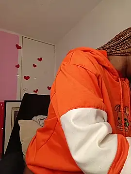 Snapshot of EvonyFoxxx chatting on March 2, 5:19 am EvonyFoxxx online show from March 2, 5:19 am