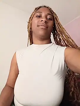 Snapshot of EvonyFoxxx chatting on June 5, 12:48 am EvonyFoxxx online show from June 5, 12:48 am