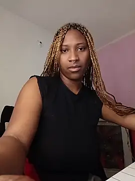 Snapshot of EvonyFoxxx chatting on June 7, 1:33 am EvonyFoxxx online show from June 7, 1:33 am