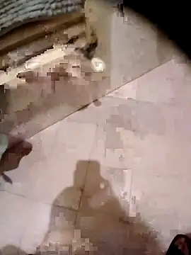 Snapshot of pino870 chatting on February 20, 12:29 am pino870 online show from February 20, 12:29 am