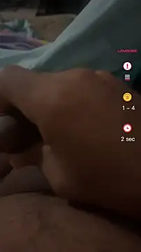 Snapshot of CoupleHotLatinBigAss chatting on January 14, 6:28 am CoupleHotLatinBigAss online show from January 14, 6:28 am