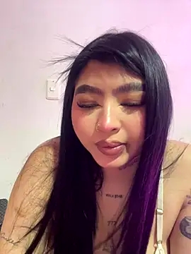 Snapshot of babykw chatting on November 10, 11:43 pm babykw online show from November 10, 11:43 pm