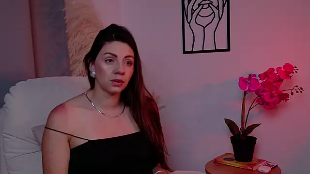 SeleneNova online show from April 2, 4:13 pm