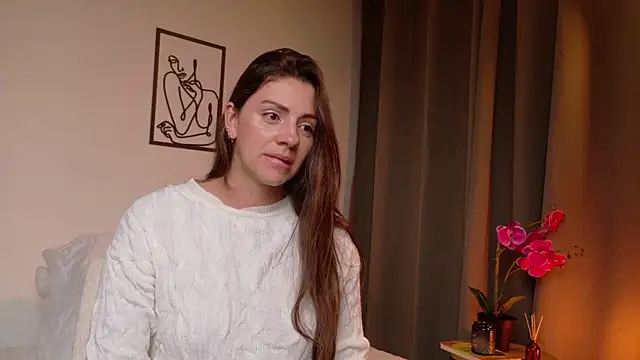 Snapshot of SeleneNova chatting on May 31, 5:35 am SeleneNova online show from May 31, 5:35 am