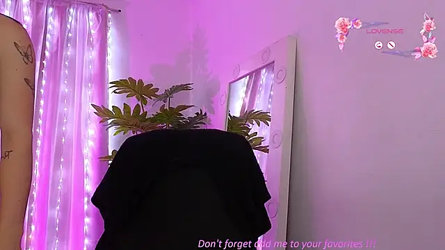 BabyLauritaa online show from March 14, 7:20 pm