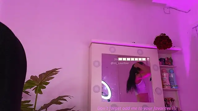 Snapshot of BabyLauritaa chatting on July 8, 3:56 pm BabyLauritaa online show from July 8, 3:56 pm