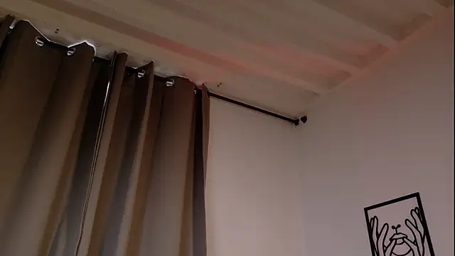 VictoriaNova  online show from February 12, 4:18 pm