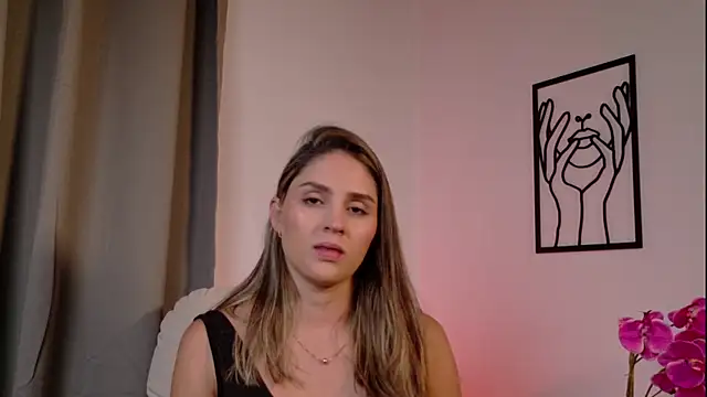 VictoriaNova  online show from February 14, 5:13 pm