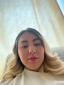 Elina Hills online show from March 30, 2:40 pm