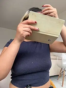 Snapshot of Elina_Hills chatting on March 1, 6:30 pm Elina Hills online show from March 1, 6:30 pm