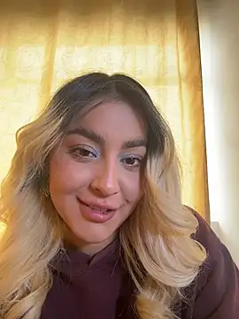 Elina Hills online show from March 25, 5:34 pm