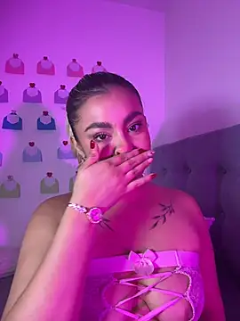 Snapshot of Elina_Hills chatting on February 9, 2:37 pm Elina Hills online show from February 9, 2:37 pm