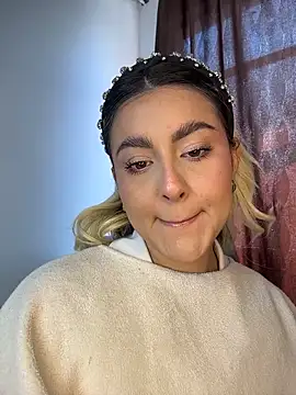 Elina Hills online show from April 22, 2:35 pm