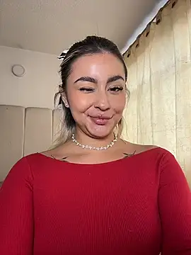 Snapshot of Elina_Hills chatting on January 31, 7:12 pm Elina Hills online show from January 31, 7:12 pm