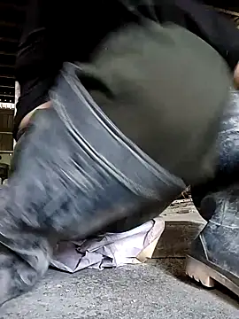 Drizzle-Rian online show from December 17, 6:07 am