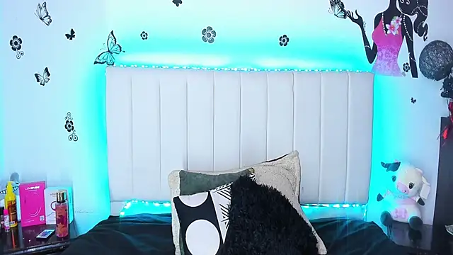 Snapshot of melani_ferraraa_ chatting on February 7, 3:25 am melani ferraraa online show from February 7, 3:25 am