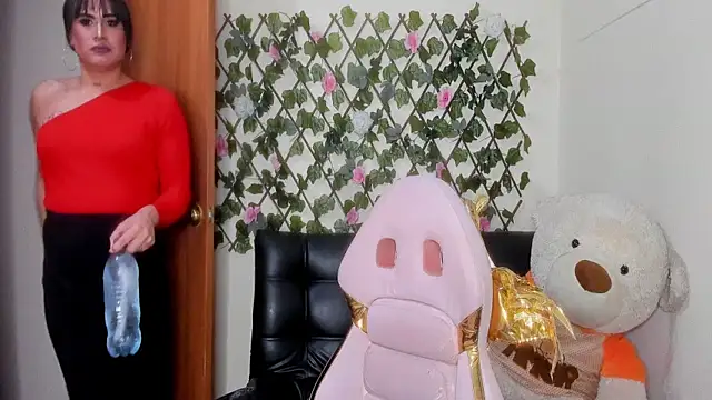 Snapshot of melani_ferraraa_ chatting on November 28, 7:30 am melani ferraraa online show from November 28, 7:30 am