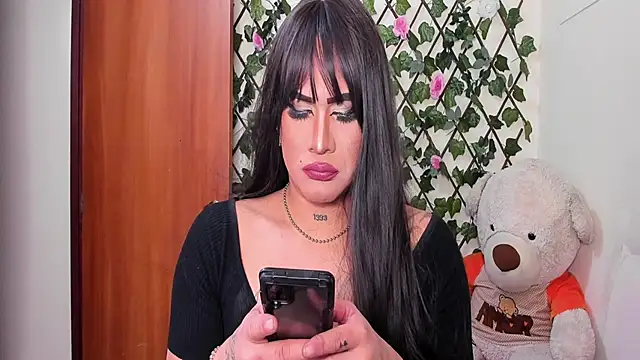 Snapshot of melani_ferraraa_ chatting on November 11, 3:45 am melani ferraraa online show from November 11, 3:45 am