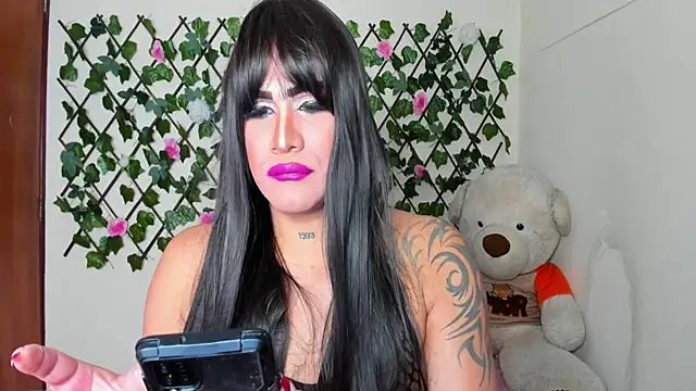 Snapshot of melani_ferraraa_ chatting on November 5, 3:09 am melani ferraraa online show from November 5, 3:09 am