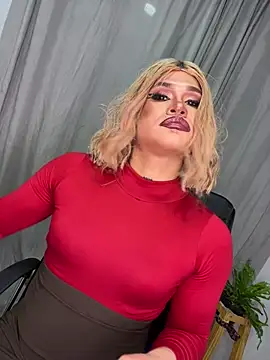 Snapshot of melani_ferraraa_ chatting on July 2, 9:10 pm melani ferraraa online show from July 2, 9:10 pm