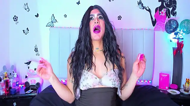 melani ferraraa  online show from March 27, 8:26 am