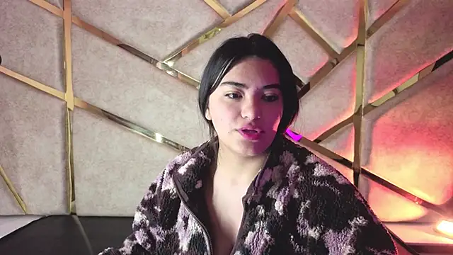 Snapshot of Frrreyaa chatting on November 25, 11:10 am Frrreyaa online show from November 25, 11:10 am