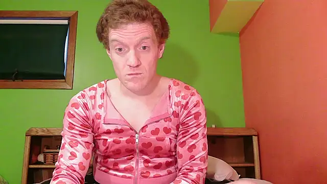 glamtransgoddess15 online show from February 24, 10:54 pm